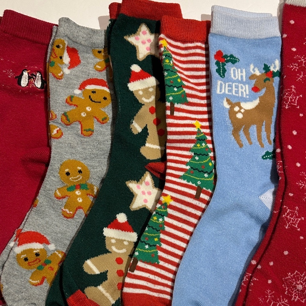 Festive Holiday Socks Collection - Picture 4 of 5